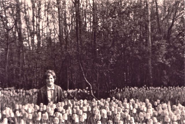 Wendy vond dat ze eigenlijk als tulp geboren was.Blijven krimpen Wendy.